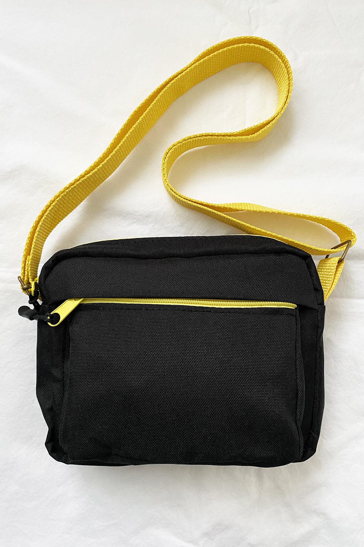 Siyah Crossbody Çanta 